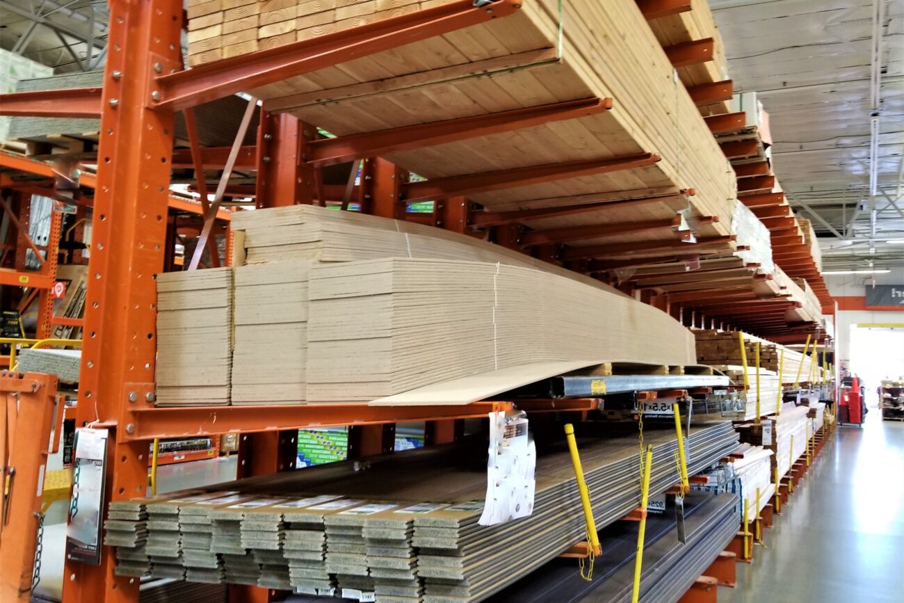 construction-shelves-of-lumber-in-various-sizes-2025-02-22-02-11-48-utc